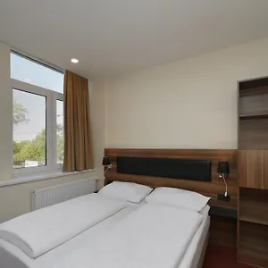 2* Hotel Berlin-adlershof