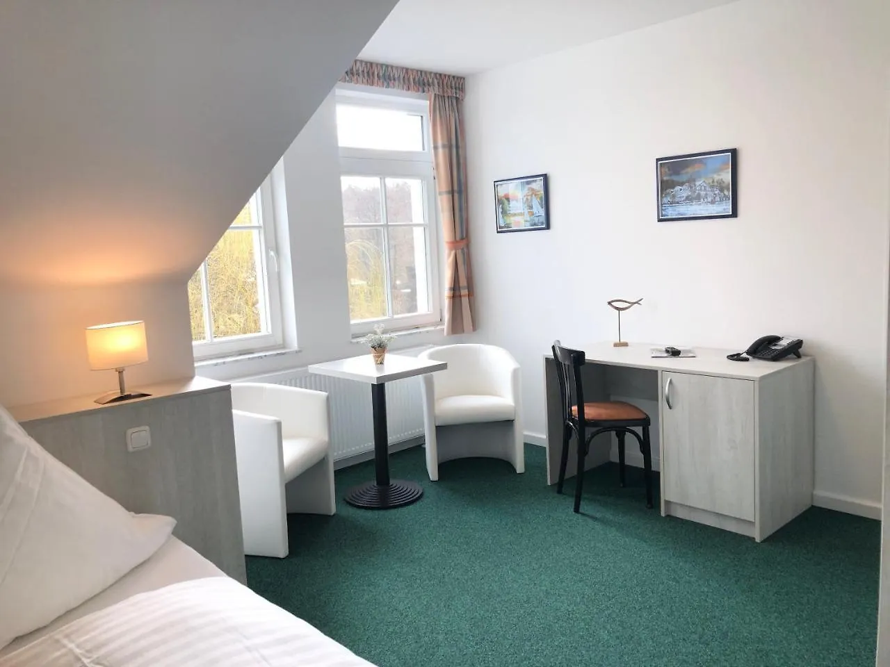 Neu-Helgoland Otel Berlin 2*,